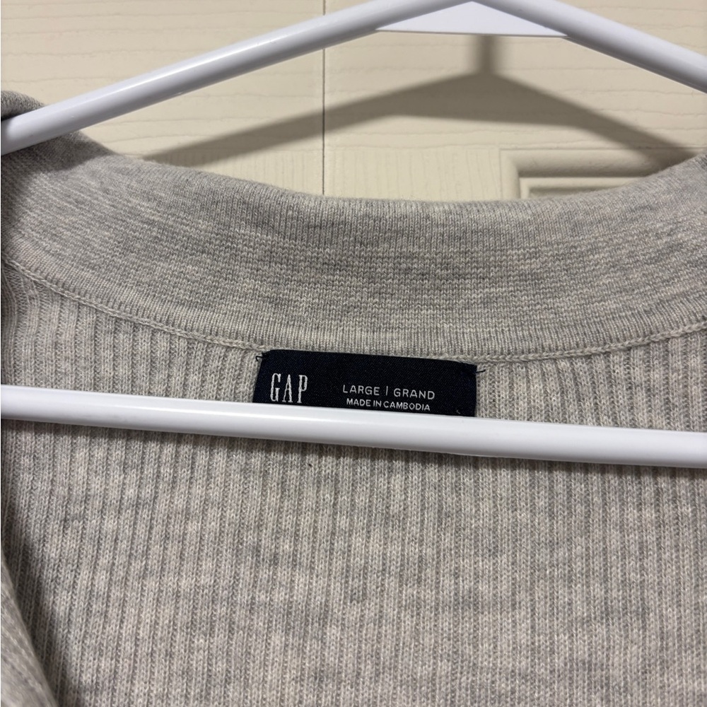 GAP Light Gray Ribbed Sweater - Picture 3 of 4